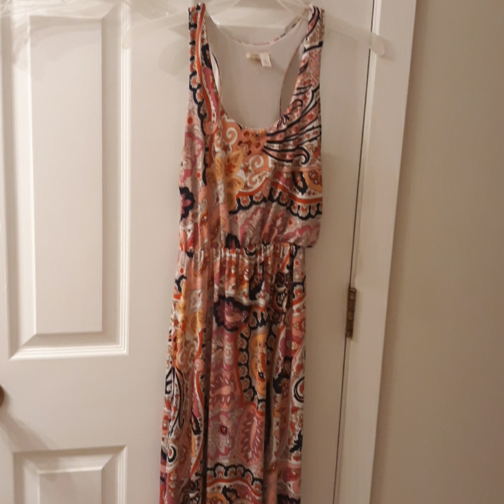 Long dress no sleeves